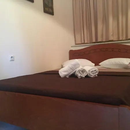 Anastasia Chalatsogianni * Paralia Pantaleimonos